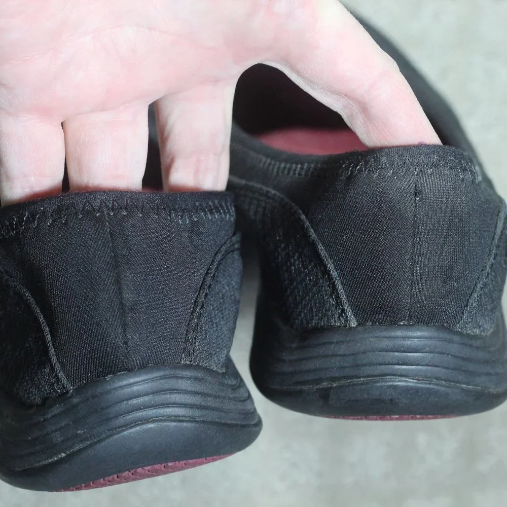 Grasshoppers Size 6 Ortholite Black Slip-On Sneakers